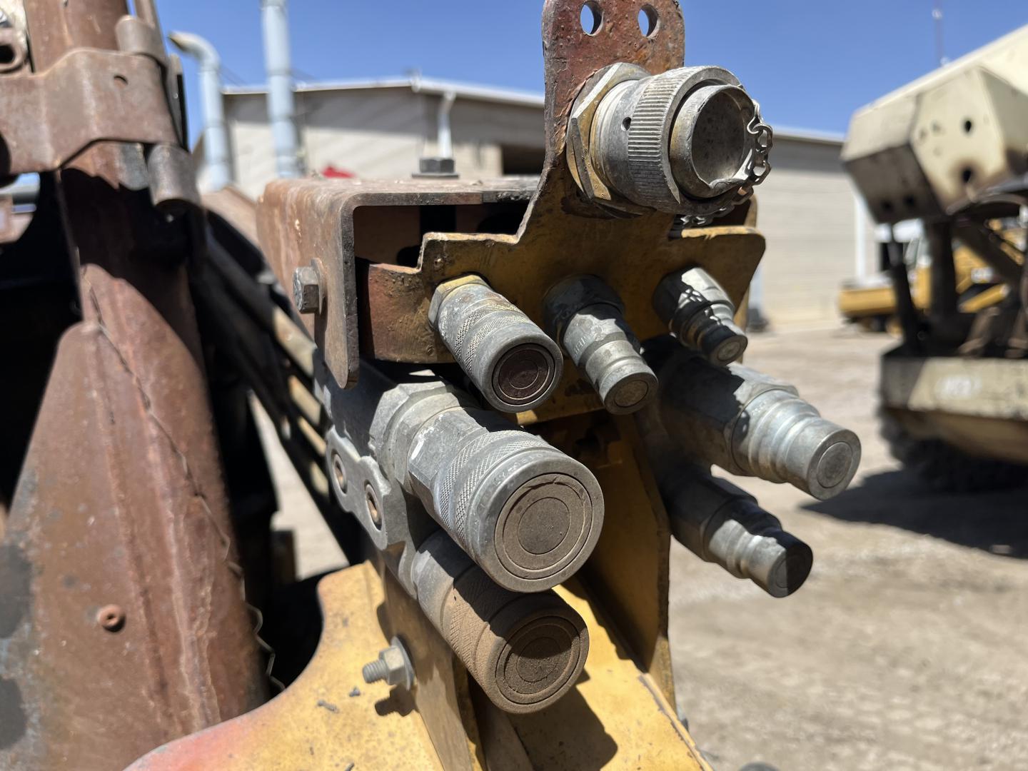 ./imagenes/INVOICE/2019/18065/MINICARGADOR CATERPILLAR 272C (14).JPG